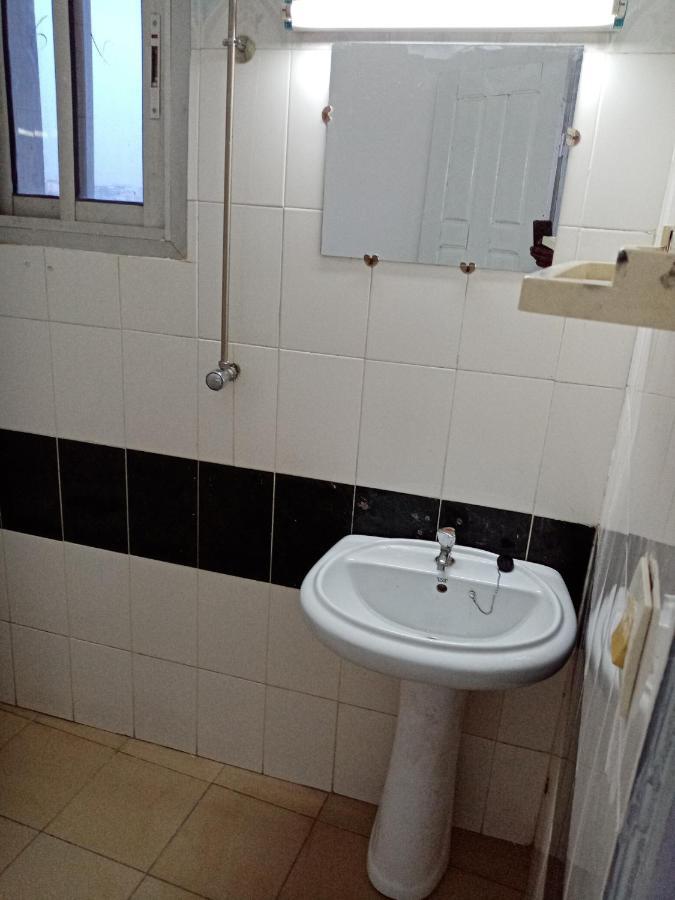 Appart Meuble Le Dakota Yaounde Exterior photo